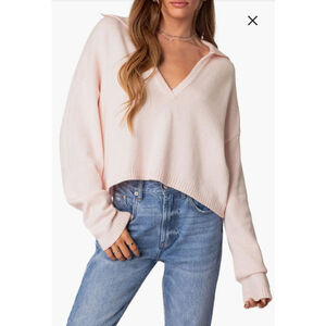 Edikted Pullovers
Marcie Oversize Crop Sweater in Light Pink